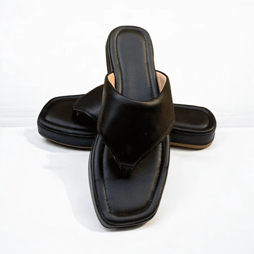 Papete Feminina Flatform Modelo Chinelo De Dedo Preta