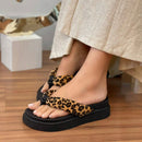 Papete Feminina Plataforma de Dedo Estilo Chinelo Correia Macia Animal Print