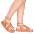 Papete Feminina com Fivela Boho Chic Caramelo