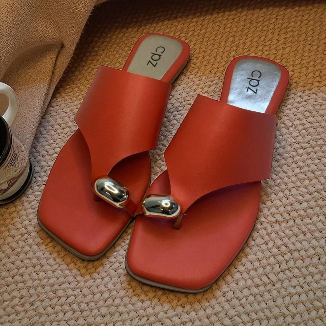 Rasteira Feminina Asa Delta com Metal Delicado Laranja