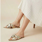 Rasteira Feminina Bico Folha Confortável Luxo Elegante Dourada