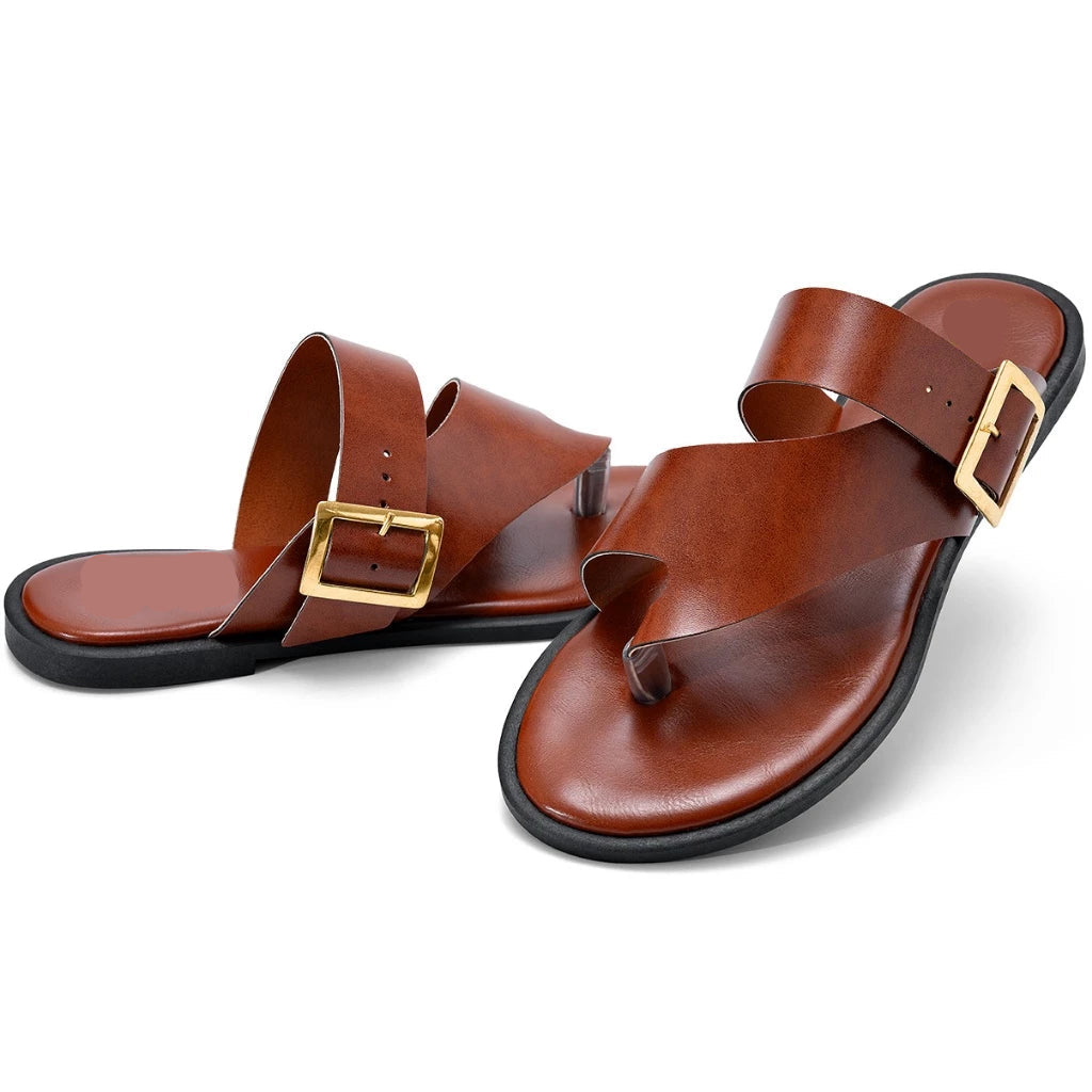 Rasteira Feminina Bico Redondo e Fivela Dourada Marrom