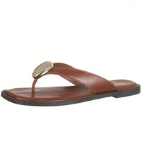 Rasteira Feminina Chinelo de Dedo Tiras com Enfeite Metalizado Caramelo