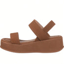 Sandália Feminina Plataforma Flatform Calce Fácil com Tiras em Elástico Caramelo