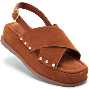 Sandália Feminina Plataforma Flatform Camurça com Rebite Caramelo