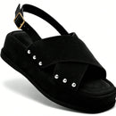 Sandália Feminina Plataforma Flatform Camurça com Rebite Preta