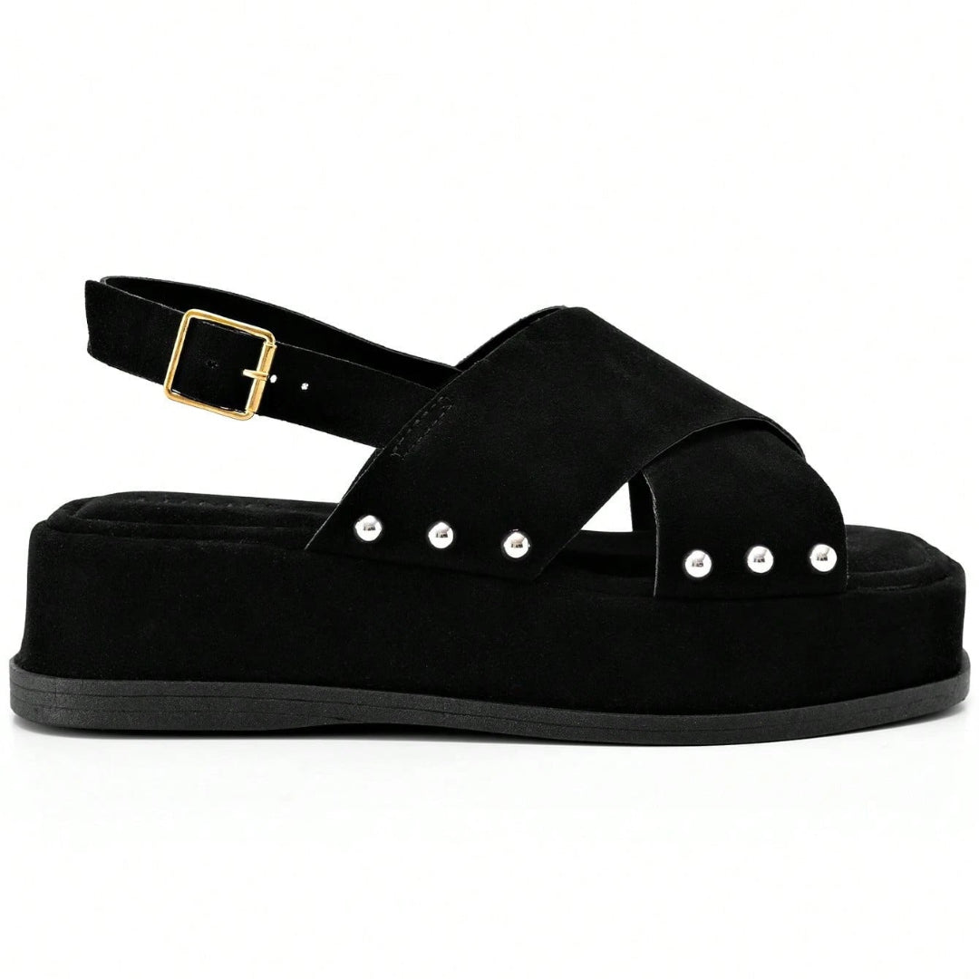 Sandália Feminina Plataforma Flatform Camurça com Rebite Preta