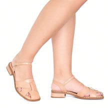 Sandália Feminina Salto Baixo Frente Fechada Vintage Boho Chic Rosê