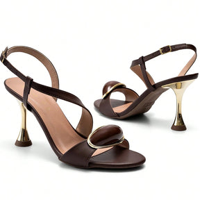Sandália Feminina Salto Fino Alto Metalizado com Enfeite Frontal Marrom