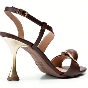 Sandália Feminina Salto Fino Alto Metalizado com Enfeite Frontal Marrom