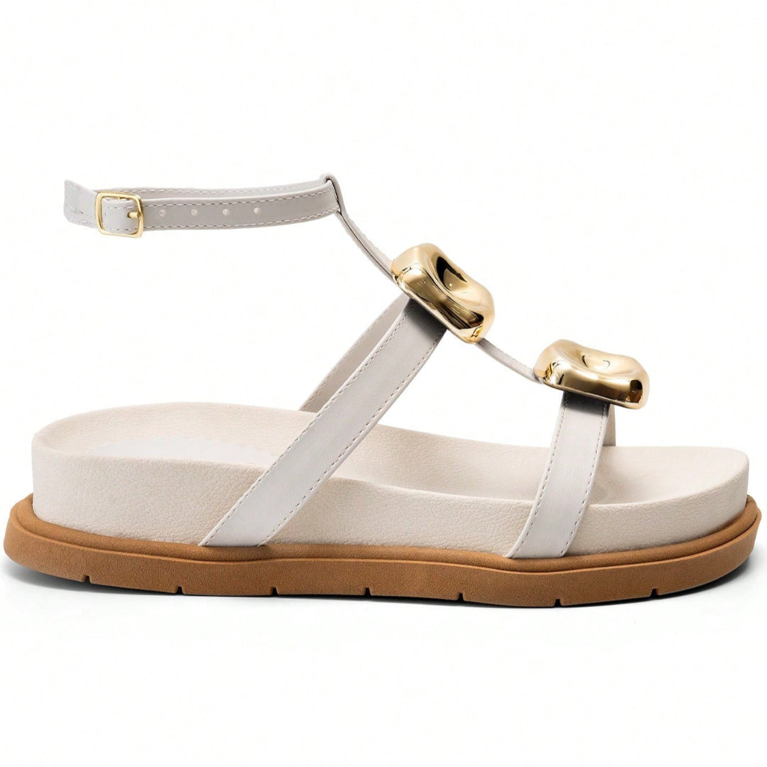 Sandália Papete Feminina Enfeite Metalizado e Fechamento no Tornozelo Branca