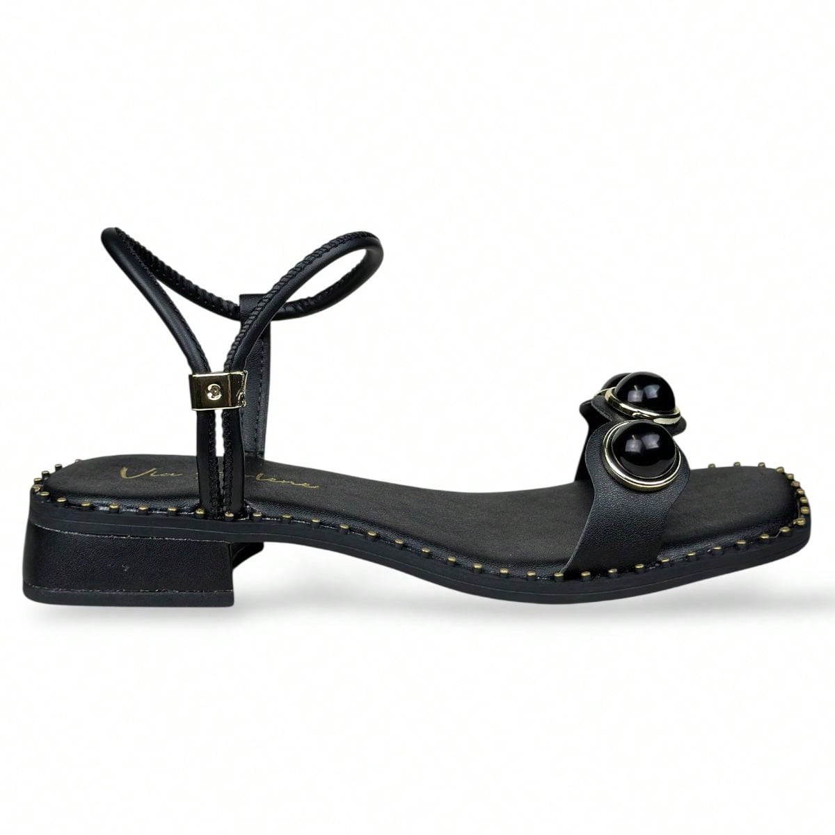 Sandália Rasteira Salto Bloco Baixo com Tira Regulável e Detalhes em Esfera Pedraria Preta