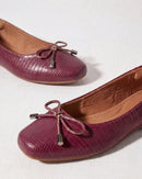 Sapatilha Feminina Bico Quadrado Lezard Texturizada com Lacinho Marsala 
