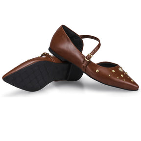 Sapatilha Feminina Mary Jane Bico Fino com Fivela e Aplicações Decorativas Caramelo