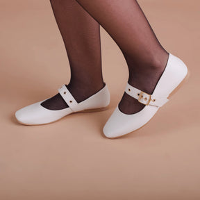 Sapatilha Feminina Mary Jane Bico Quadrado e Tira Larga com Fivela Branca