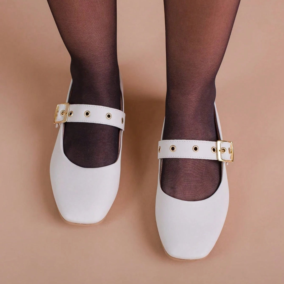 Sapatilha Feminina Mary Jane Bico Quadrado e Tira Larga com Fivela Branca