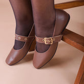 Sapatilha Feminina Mary Jane Bico Quadrado e Tira Larga com Fivela Marrom