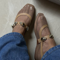 Sapatilha Feminina Mary Jane Telinha com Apliques Dourado Caramelo