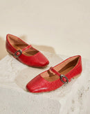 Sapatilha Feminina Mary Jane Texturizada com Fivela Oval Vermelha