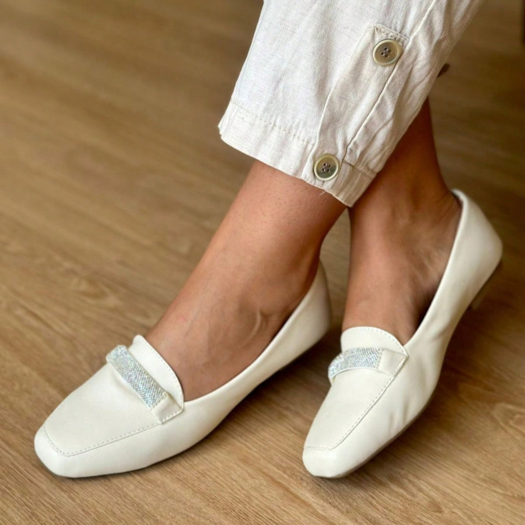 Sapatilha Feminina Mocassim Bico Quadrado com Strass Branco