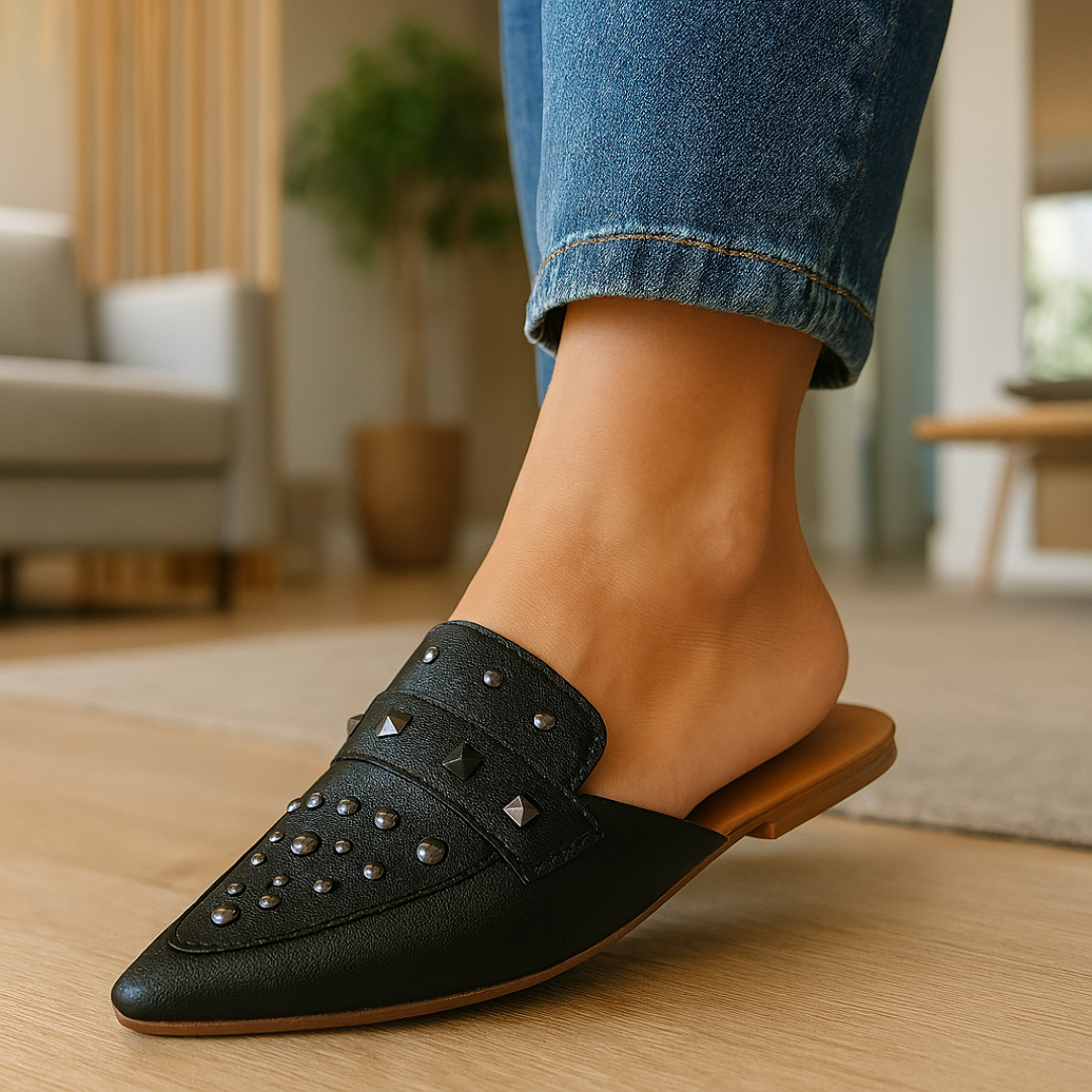 Sapatilha Feminina Mule Bico Fino com Taxas Preta