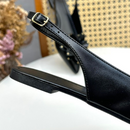 Sapatilha Feminina Slingback Preta Com Detalhe de Flor e Spikes Dourados