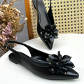 Sapatilha Feminina Slingback Preta Com Detalhe de Flor e Spikes Dourados