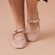 Sapatilha Feminina de Telinha Transparente e Laço Dourada