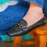 Sapatilha Mocassim Feminina Bico quadrado Preto Croco