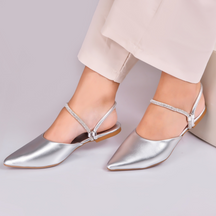 Sapatilha Mule Feminina Bico Fino 2 em 1 com Strass e Regulagem Prata