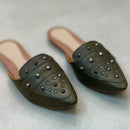 Sapatilha Mule Feminina Bico Fino com Spyke