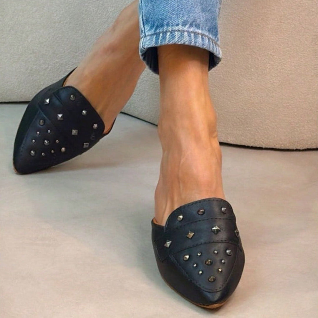Sapatilha Mule Feminina Bico Fino com Spyke