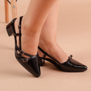 Sapato Feminino Scarpin Slingback Bico Fino Salto Baixo Bloco com Tiras e Fivela Preto