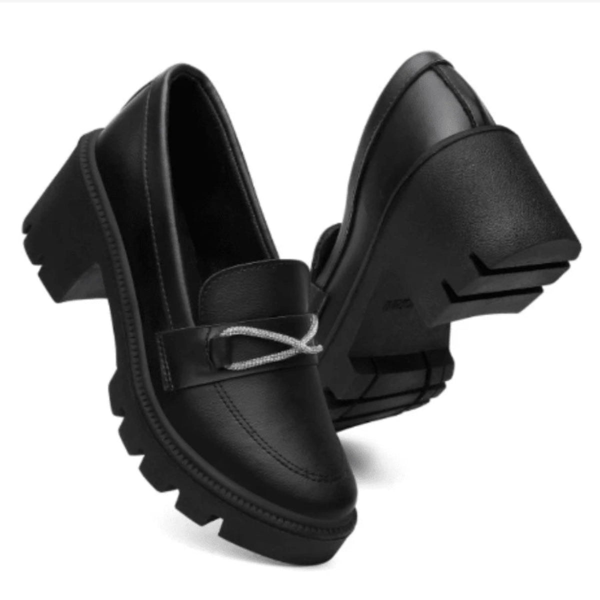 Sapato Mocassim Salto Bloco Tratorado com Detalhe Brilhante Preto
