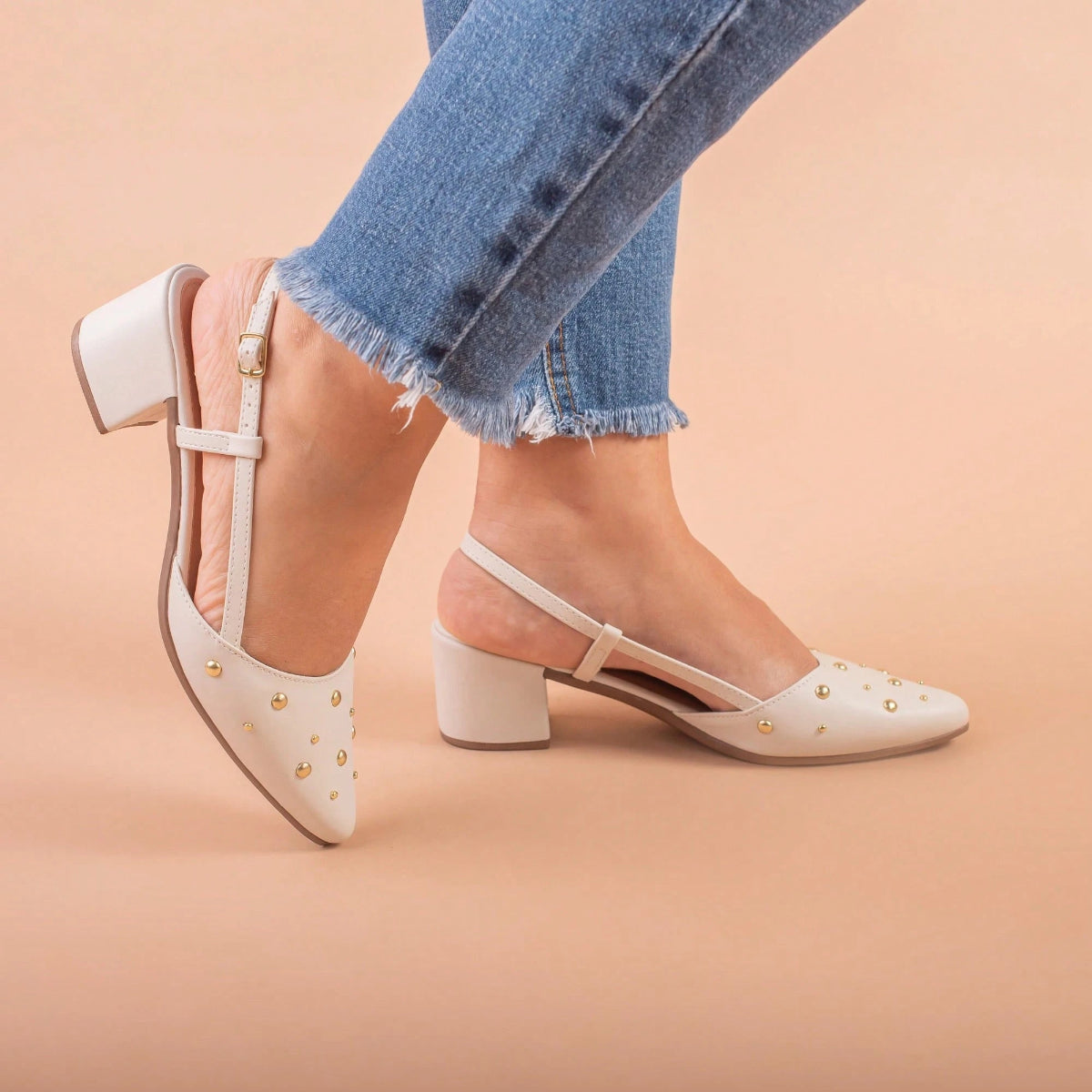 Scapin Feminino Slingback  Bico Fino Salto Bloco Baixo Confortável e Aplicações Branco