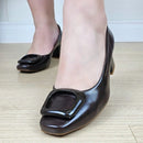 Scarpin Feminino Salto Bloco e Bico Quadrado com Enfeite Marrom