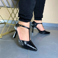 Scarpin Feminino Salto Fino Taça Croco  Preto