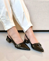 Scarpin Feminino Slingback Bico Fino Salto Bloco Baixo e Fivelas Preto
