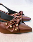 Scarpin Feminino Slingback Bico Fino Salto Bloco Baixo e Laço Marrom