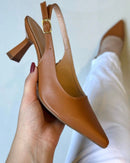 Scarpin Feminino Slingback Salto Taça Fino Baixo Clássico Caramelo