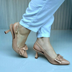 Scarpin Slingback Feminino Salto Médio Bico Fino com Laço Bege