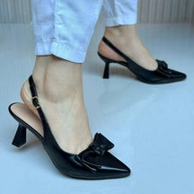 Scarpin Slingback Feminino Salto Médio Bico Fino com Laço Preto