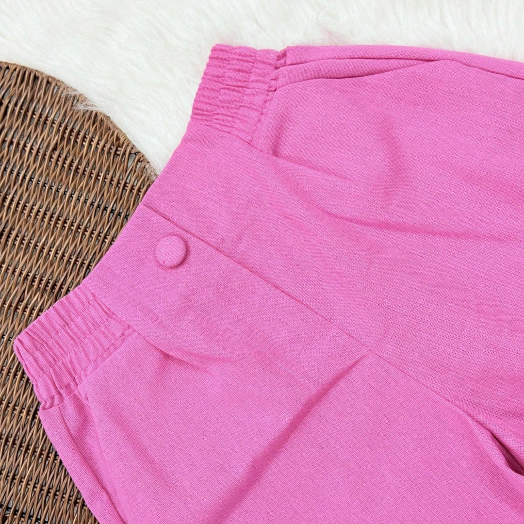 Shorts Feminino de Linho com Bolso e Elástico na Cintura Rosa