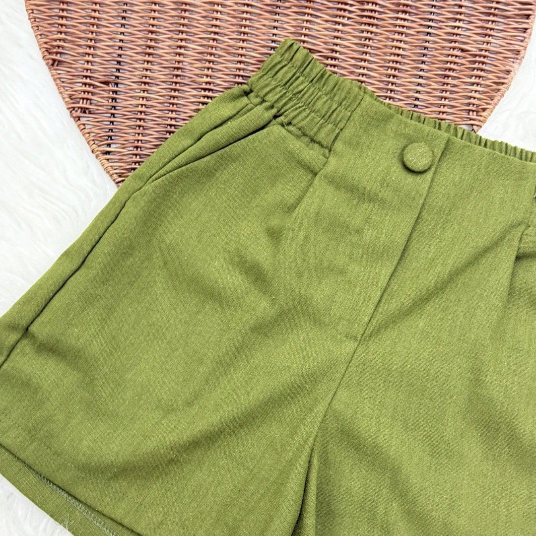 Shorts Feminino de Linho com Bolso e Elástico na Cintura Verde