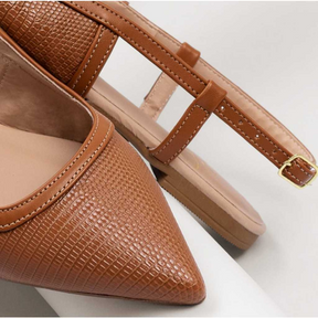 Slingback Feminino Rasteira Bico Fino Confortável Sola Macia Caramelo