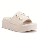 Tamanco Feminino Plataforma Fatform com Aplicação Delicada Conchas Branco