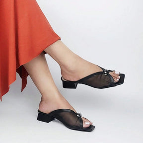 Tamanco Feminino Salto Bloco Baixo e Tela Transparente Chic Preto