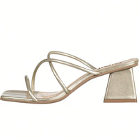 Tamanco Salto Bloco Bico quadrado e Tiras Dourado