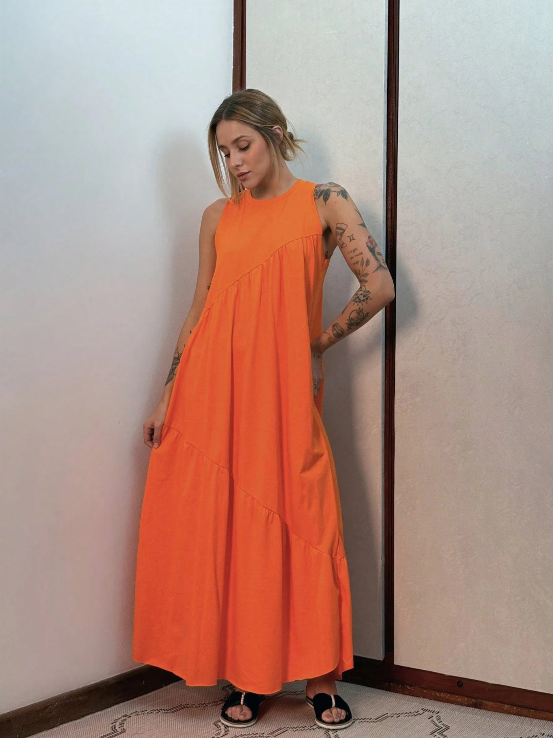 Vestido Longo Feminino sem Mangas em Malha Algodão Aveloz Laranja