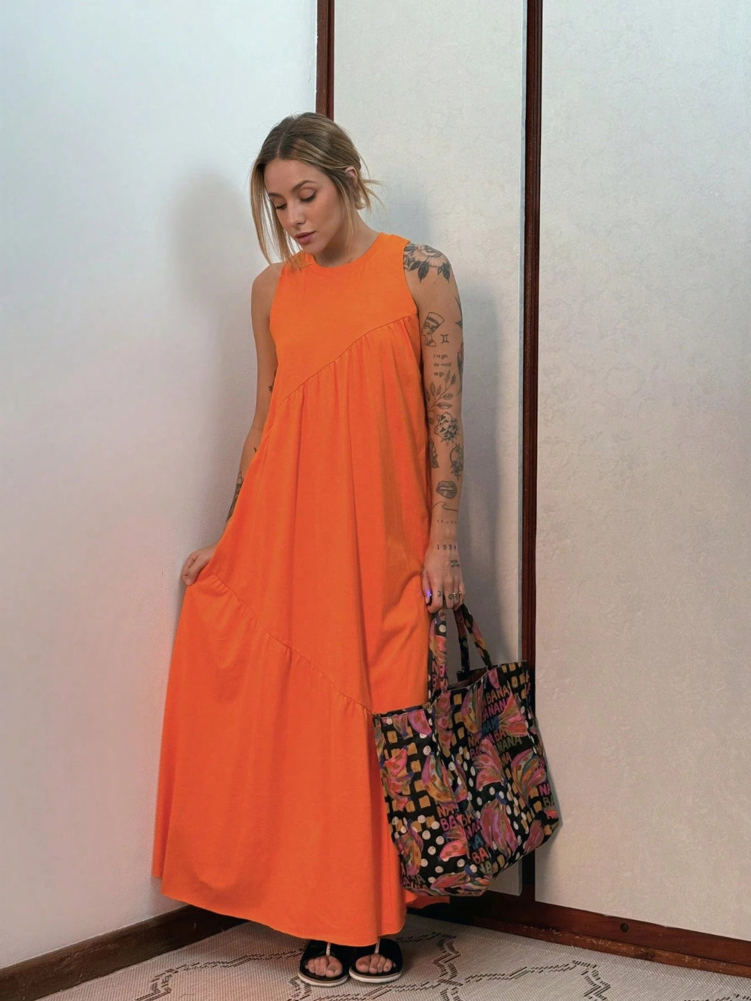 Vestido Longo Feminino sem Mangas em Malha Algodão Aveloz Laranja